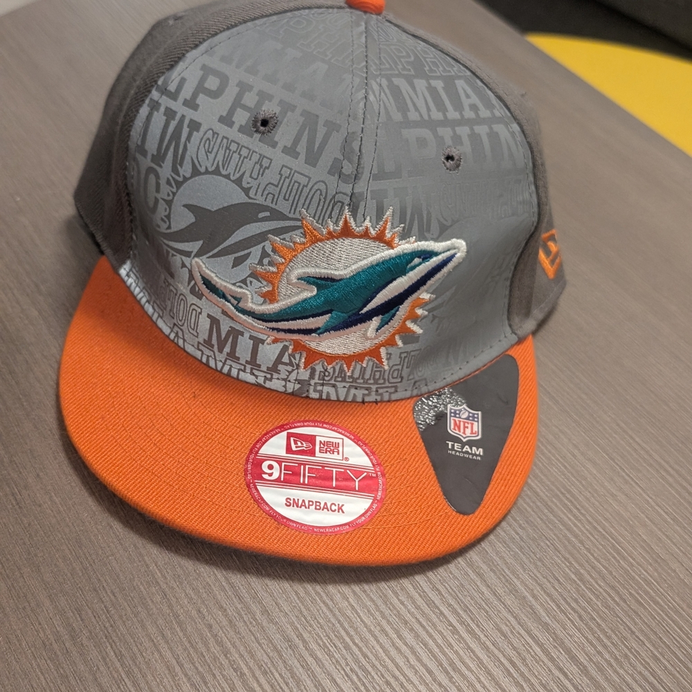 New Era Brand Miami Dolphins Snapback, New With Stickers,